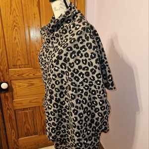 NWT SCARF/WRAP